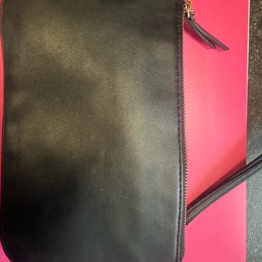 Nine West wristlet - Picture 3 of 3